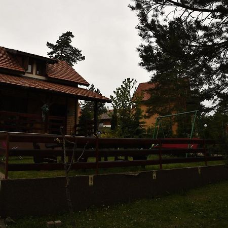 Вилла Vikendica Maksimovic - Tara - Primamo Vaucere Калуджерске Баре Экстерьер фото