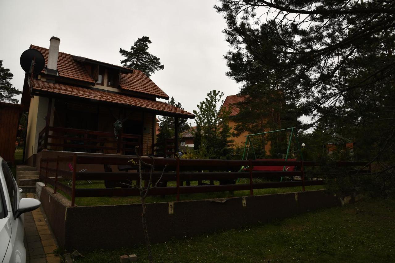 Вилла Vikendica Maksimovic - Tara - Primamo Vaucere Калуджерске Баре Экстерьер фото