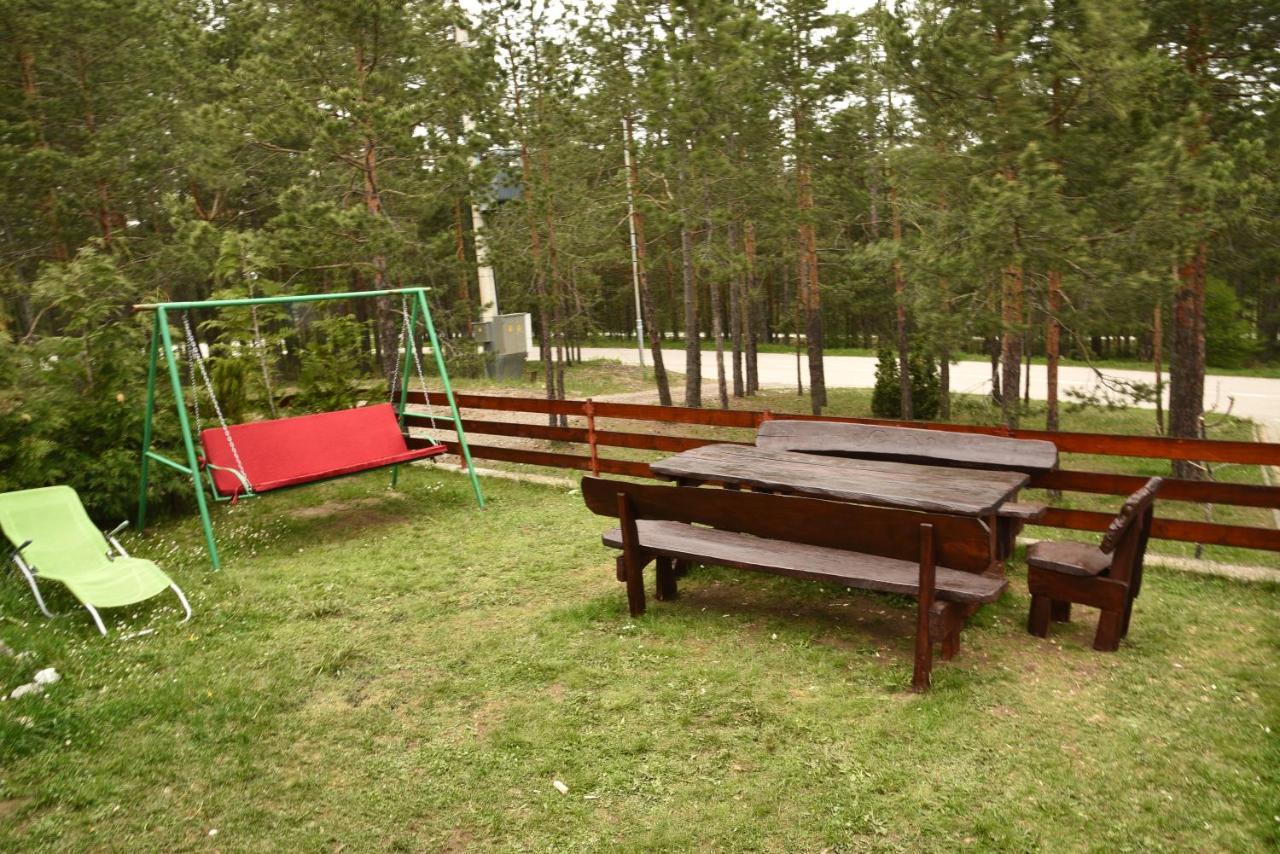 Вилла Vikendica Maksimovic - Tara - Primamo Vaucere Калуджерске Баре Экстерьер фото